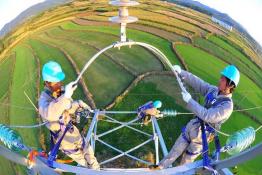 節(jié)日檢修電力“大動(dòng)脈” 確保城鄉(xiāng)供電