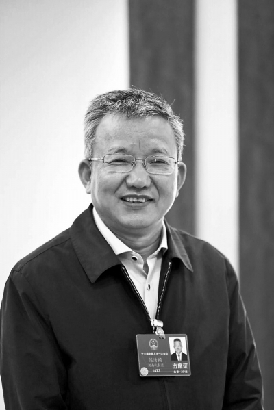 國網(wǎng)河南省電力公司董事長侯清國：加快農(nóng)網(wǎng)改造升級(jí) 服務(wù)鄉(xiāng)村振興戰(zhàn)略