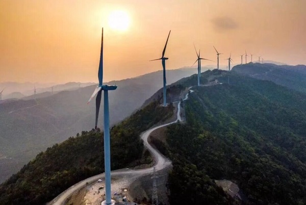 中國華電在廣西區(qū)域的首個風(fēng)電項目并網(wǎng)發(fā)電