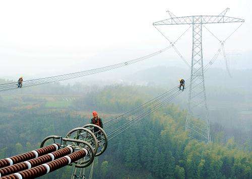 世界第一特高壓工程順利跨越長江天塹