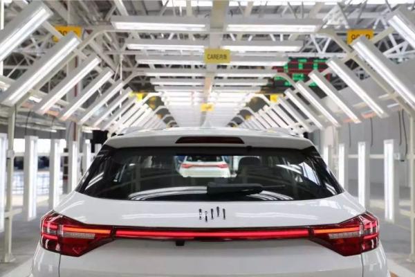 互聯(lián)網(wǎng)造車：別浪，猥瑣發(fā)育