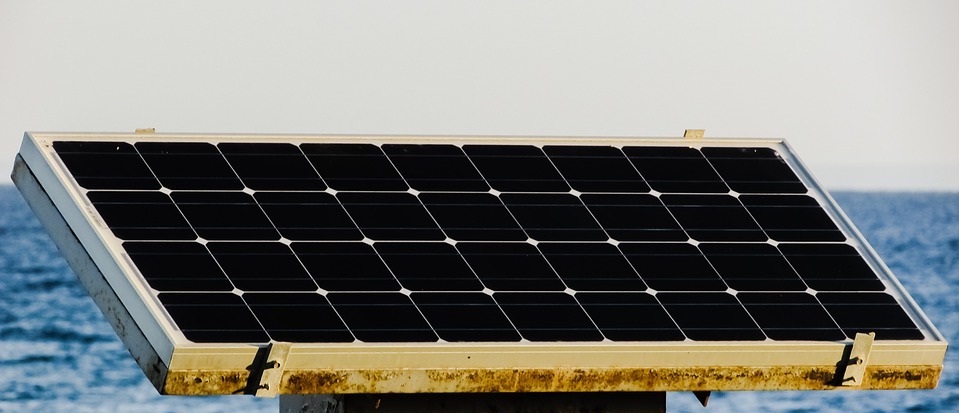 中環(huán)、隆基聯(lián)合降價(jià) 慘烈的產(chǎn)能淘汰正加速到來(lái)