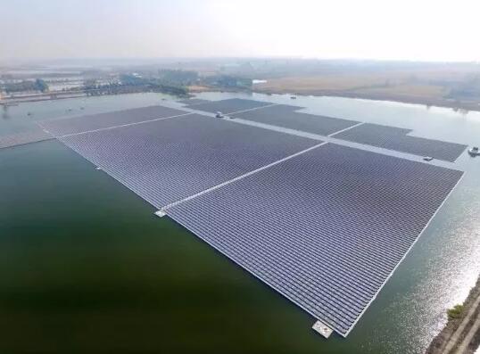 建在海上風機之間的空閑海域 世界上第一個海上風光電站指日可待！