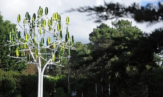 任何風(fēng)向都可以運(yùn)作的風(fēng)力發(fā)電人造樹(shù)