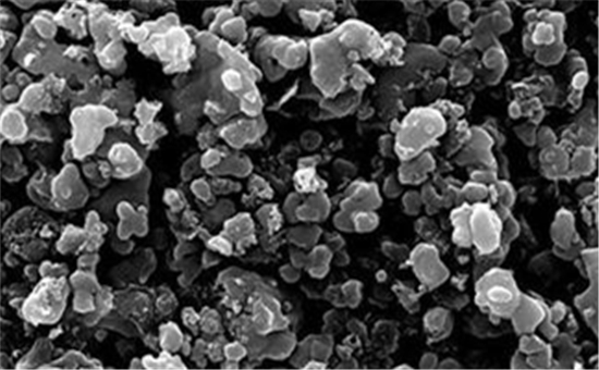 磷酸鐵鋰需求回暖 三元市場集中度提高