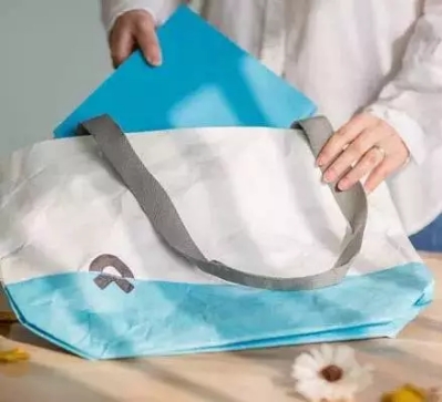 花重金建各大運(yùn)營(yíng)社區(qū)，蔚來(lái)3.0銷售模式到底如何？