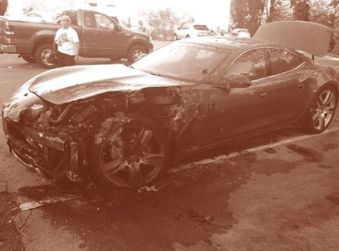 懸著的達(dá)摩克利斯之劍 電動汽車自燃頻發(fā)誰背鍋?