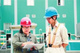 電力人國慶堅(jiān)守一線 保障電網(wǎng)安全運(yùn)行