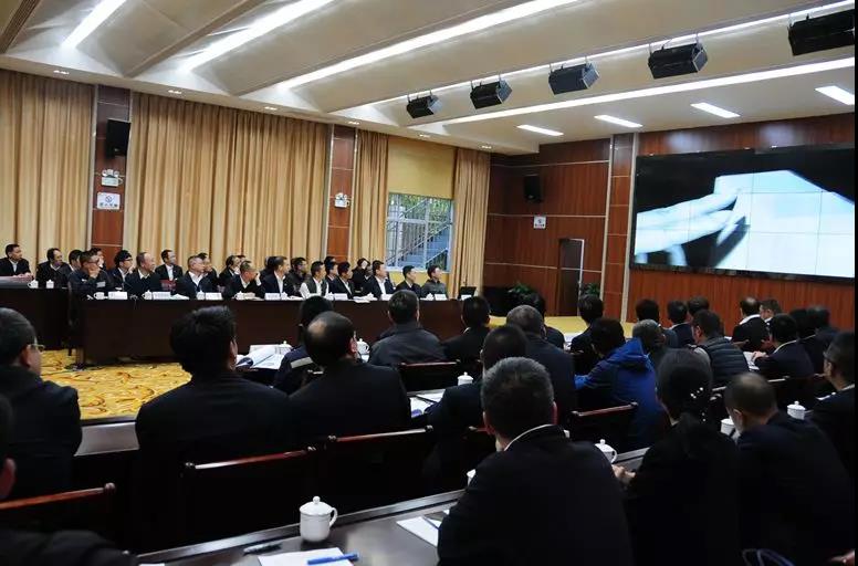 總經(jīng)理一線檢查指導(dǎo)安全生產(chǎn)！