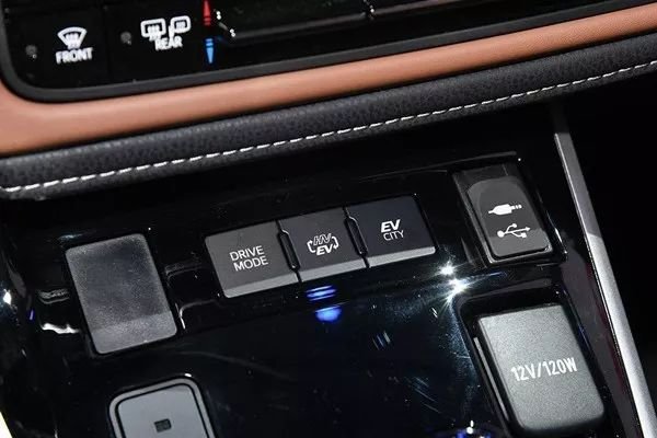 卡羅拉也能免稅送車牌？豐田要斷了國產(chǎn)電動(dòng)車后路嗎？