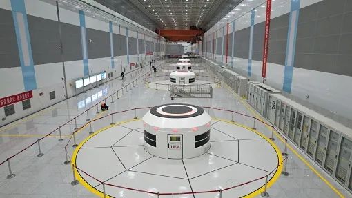 國網(wǎng)董事長辛保安與哈電集團董事長曹志安會談